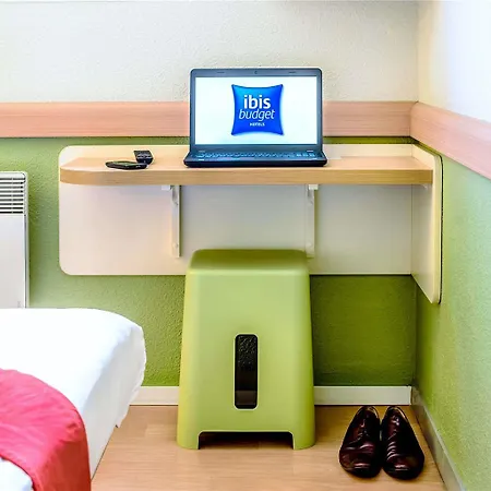 Hotel Ibis Budget Valenciennes Petite-Foret
