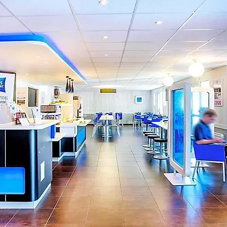 Ibis Budget Valenciennes 酒店 2*