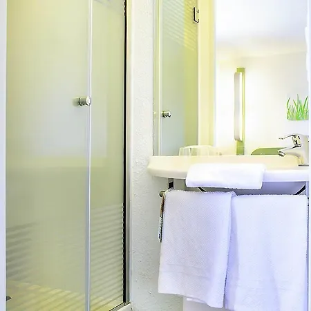 호텔 Ibis Budget Valenciennes 피티트포렛