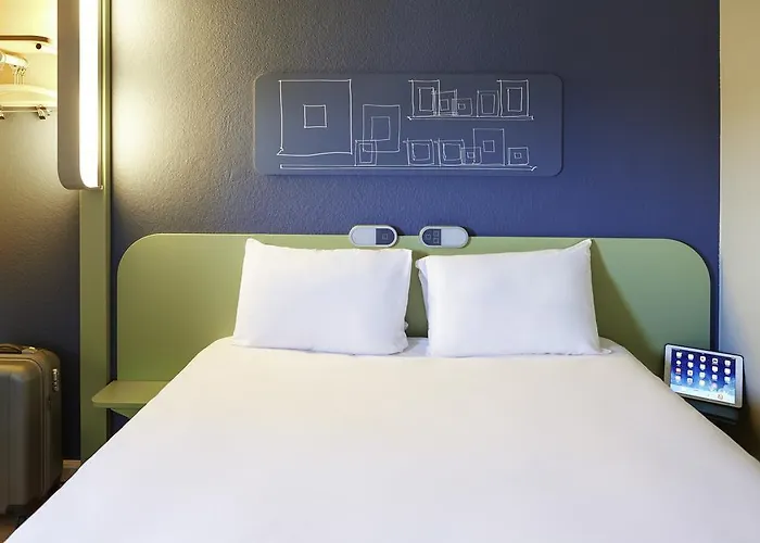 Ibis Budget Valenciennes Petite-Foret