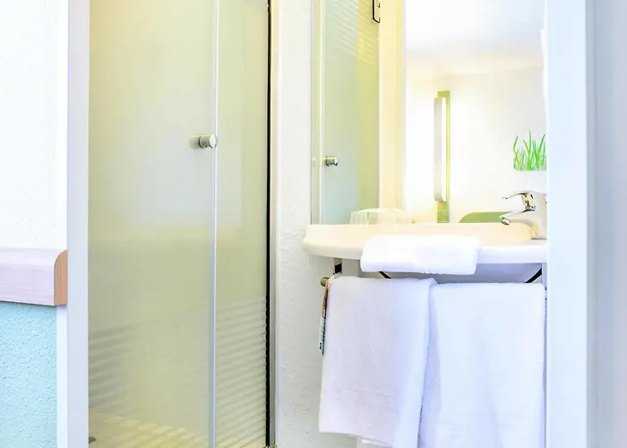 Ibis Budget Valenciennes Petite-Foret